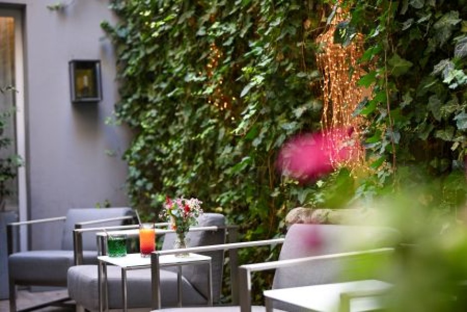 This summer, treat yourself to a moment of relaxation at Hôtel Baume.